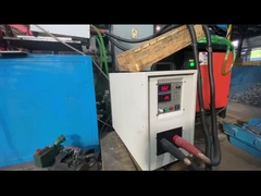 Online-Induktionsschmiedeausrüstung mit Roboterarm