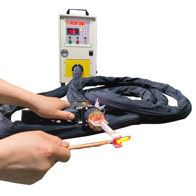 Handgehaltene IGBT-Induktionsbrazmaschine zum Schweißen von Messing-Eckverbindungen