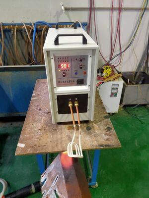 Guter Preis Induktionsheizmaschine mit Wärmebehandlungsmetall für 15 kW Online